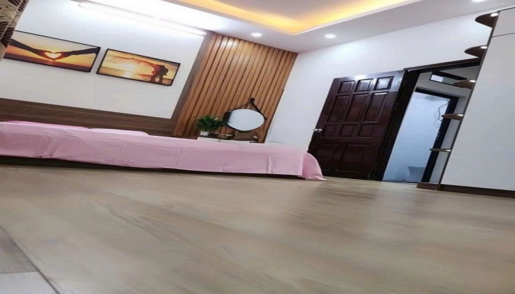 Cần bán nhà Nam Dư, Lĩnh Nam, diện tích 32m2, 5 tầng, 3 ngủ đủ công năng, chào 5.3 tỷ